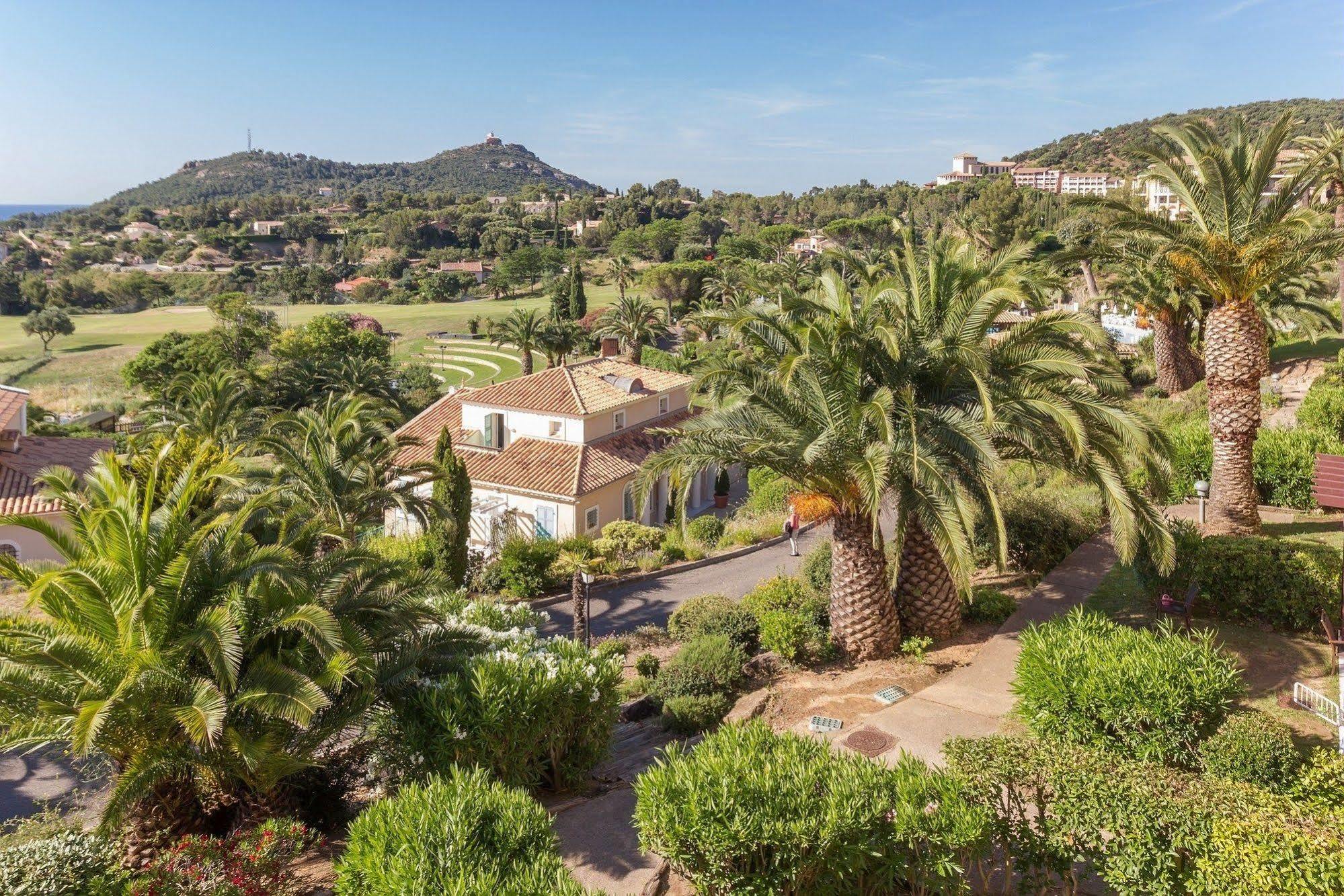 Hotel De L'Esterel Pierre & Vacances Saint-Raphaël Eksteriør billede